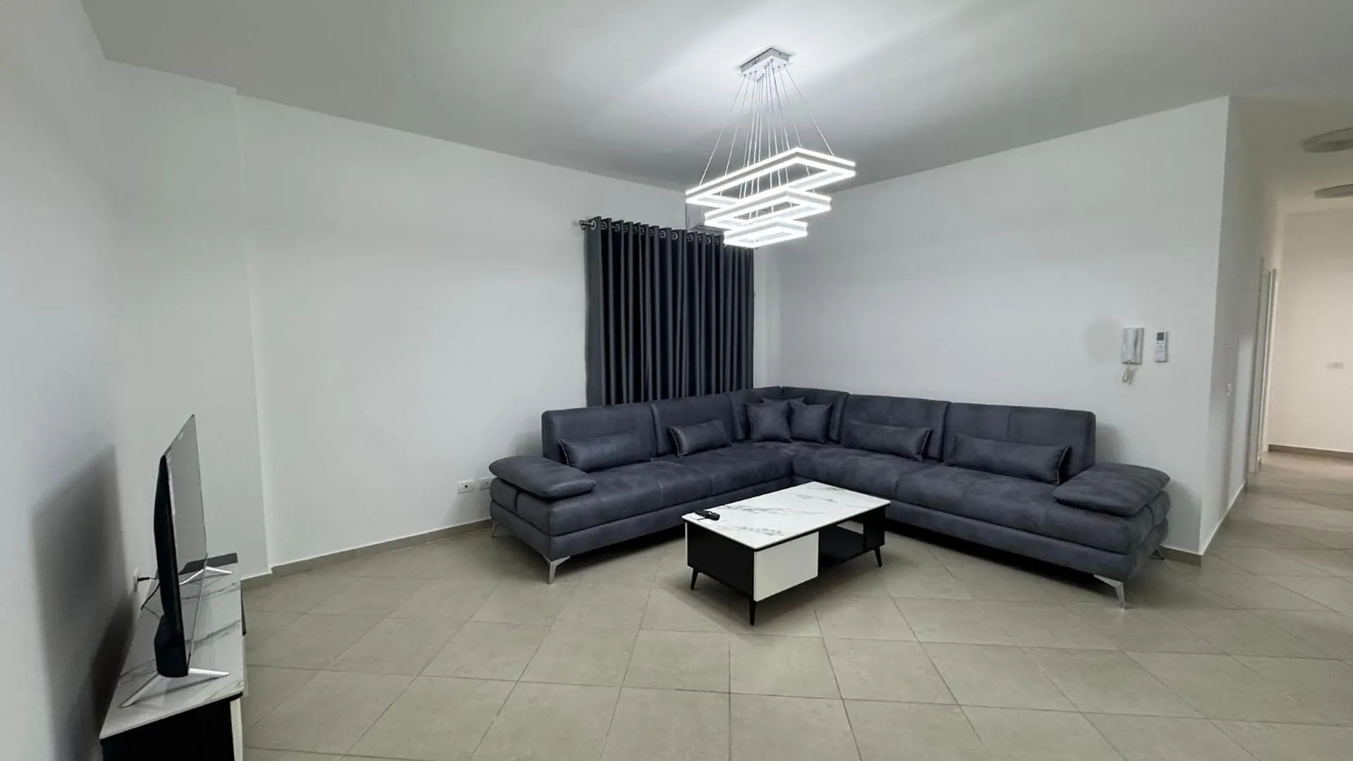 Rana E Hedhun Apartment Lezhë