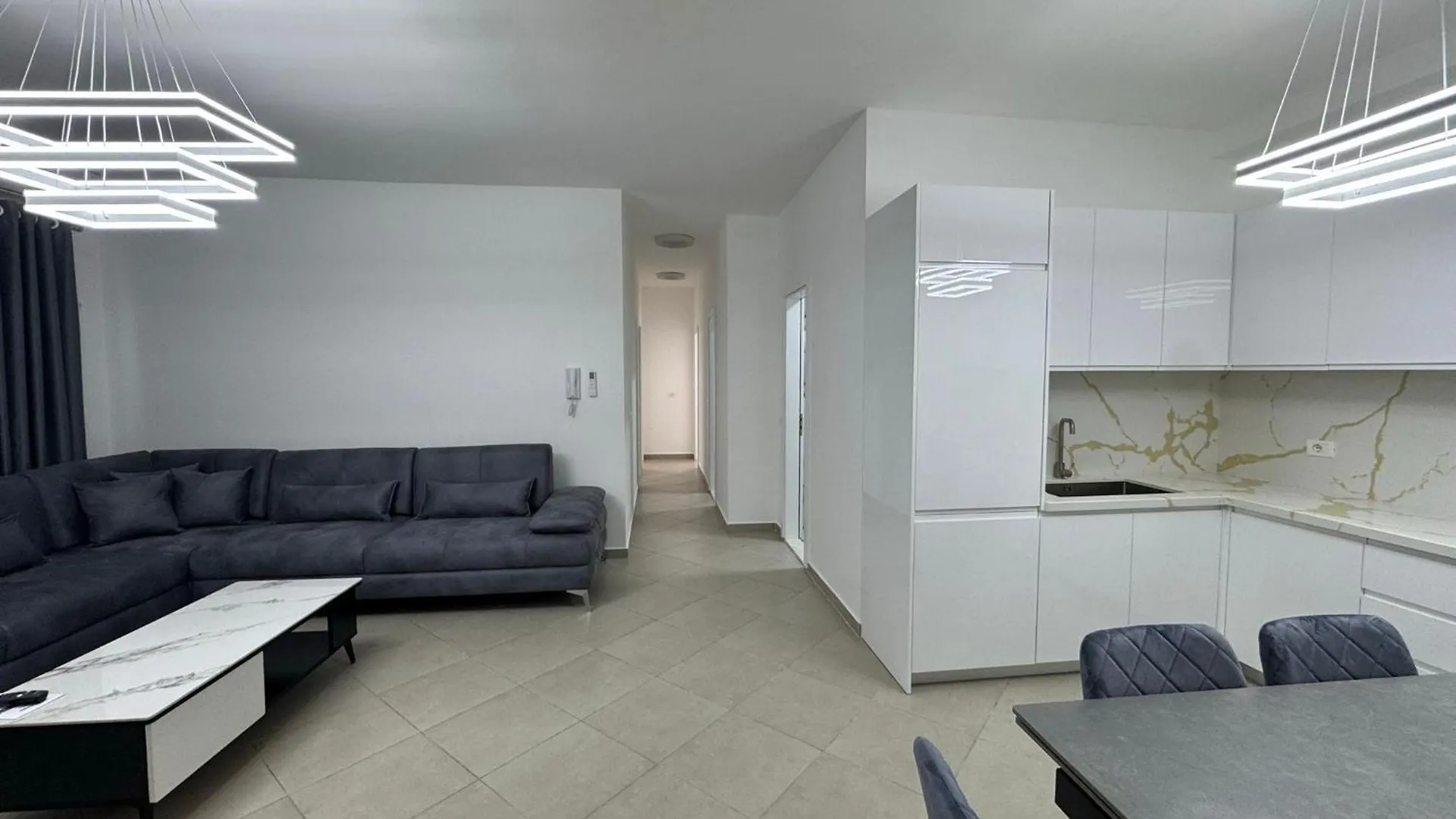 Rana E Hedhun Apartment Lezhë